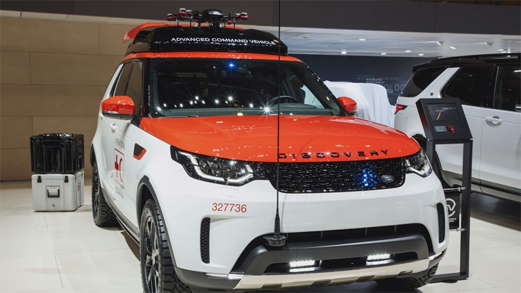Land Rover demonstreert SUV met landingssysteem voor drones